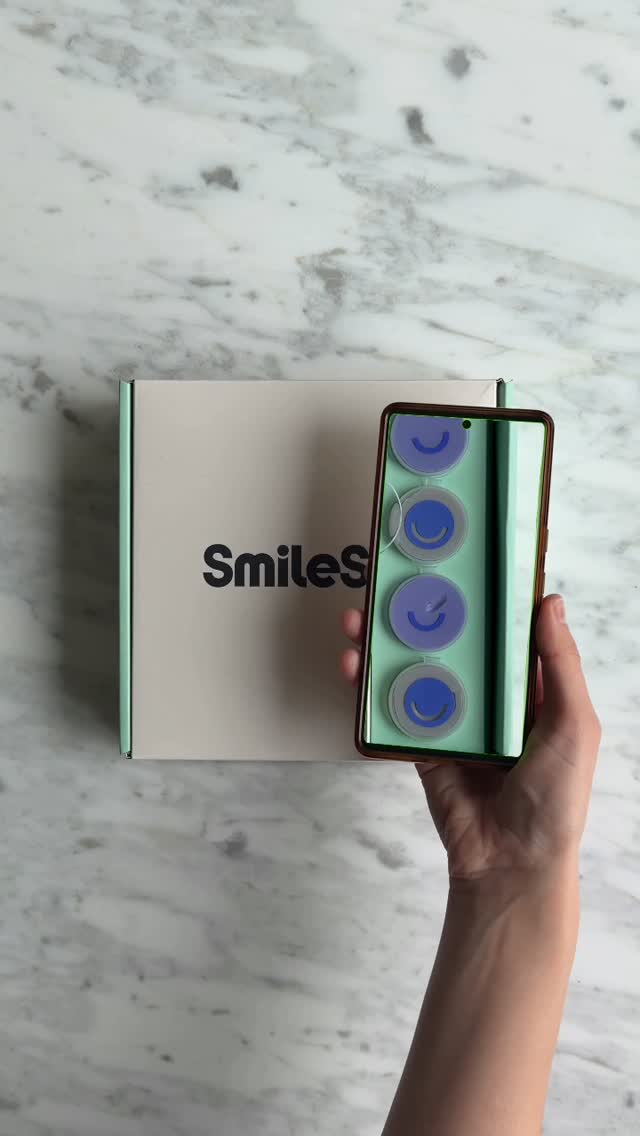 SmileSet Instagram trend post